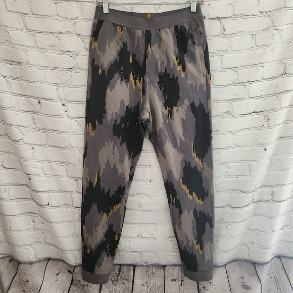 Lululemon x Robert Gellar Take The Moment Jogger - Picture 3 of 8